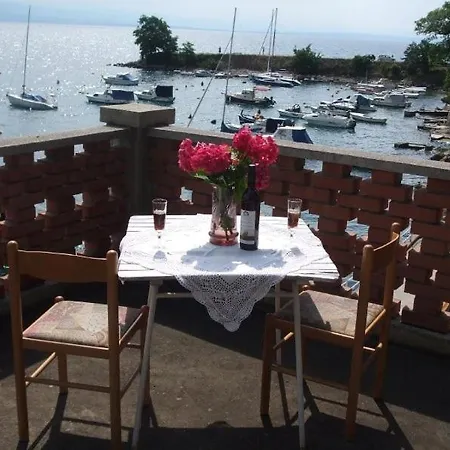 In With Sea View, Terrace, Air Conditioning, Wifi