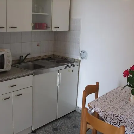 In With Sea View, Terrace, Air Conditioning, Wifi Ika
